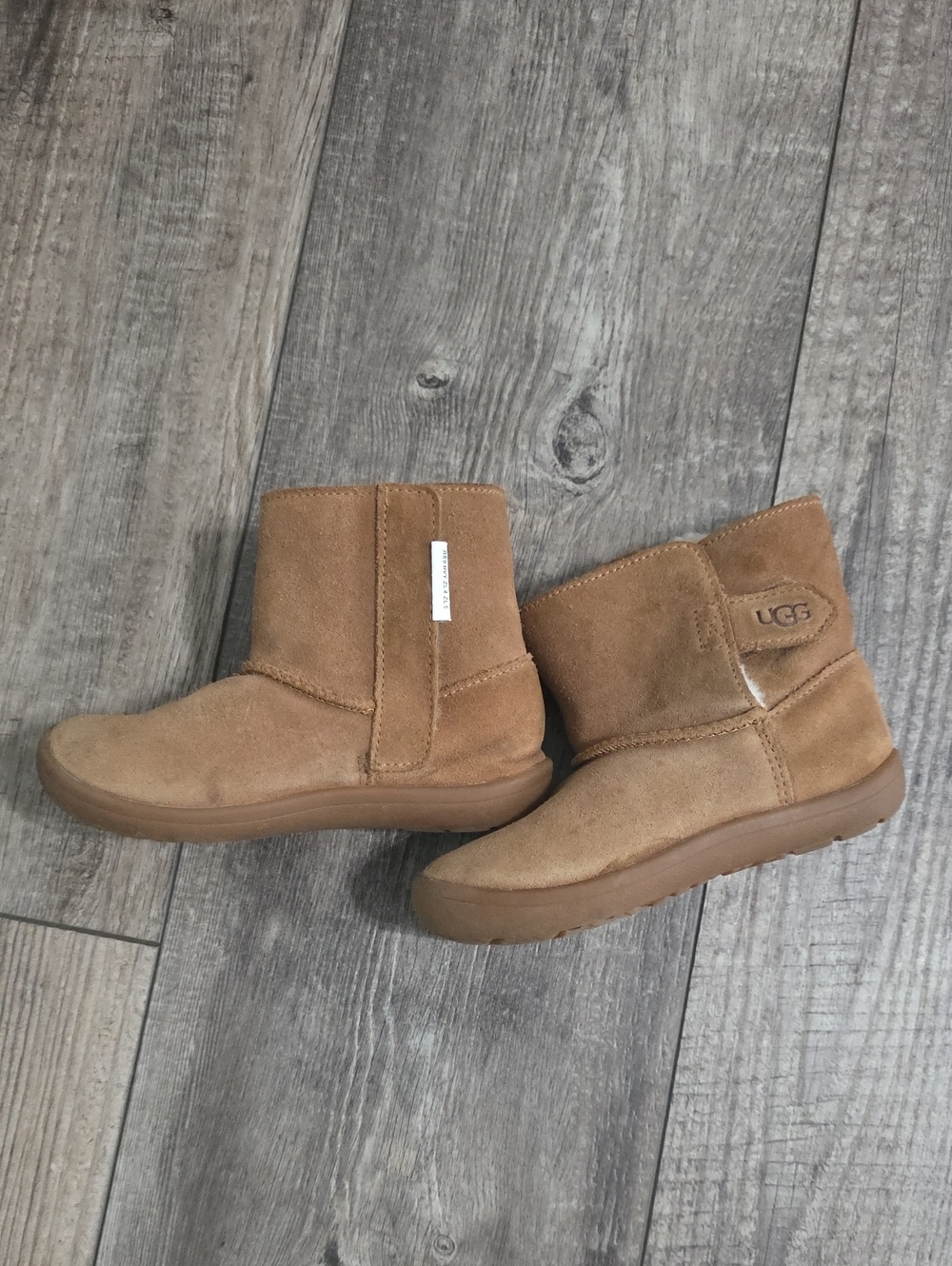 UGG Kid's Keelan Cozy Boots